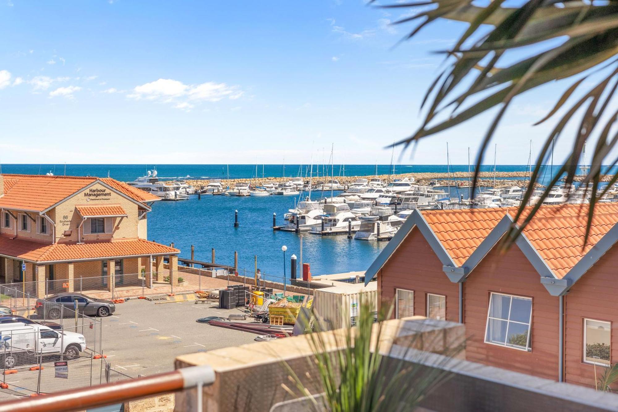 Nautica Residences Hillarys Perth Exterior photo